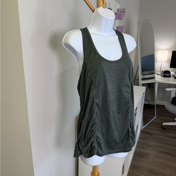 GAIAM Tops - GAIAM Women’s Dark Green Racerback Yoga Tank Top Sz L